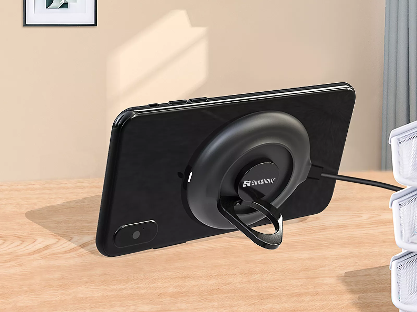 Încărcător wireless cu ventuză Sandberg 441-27 10W negru, compatibil cu dispozitive Qi, putere 10W, garanție 24 luni. [1]