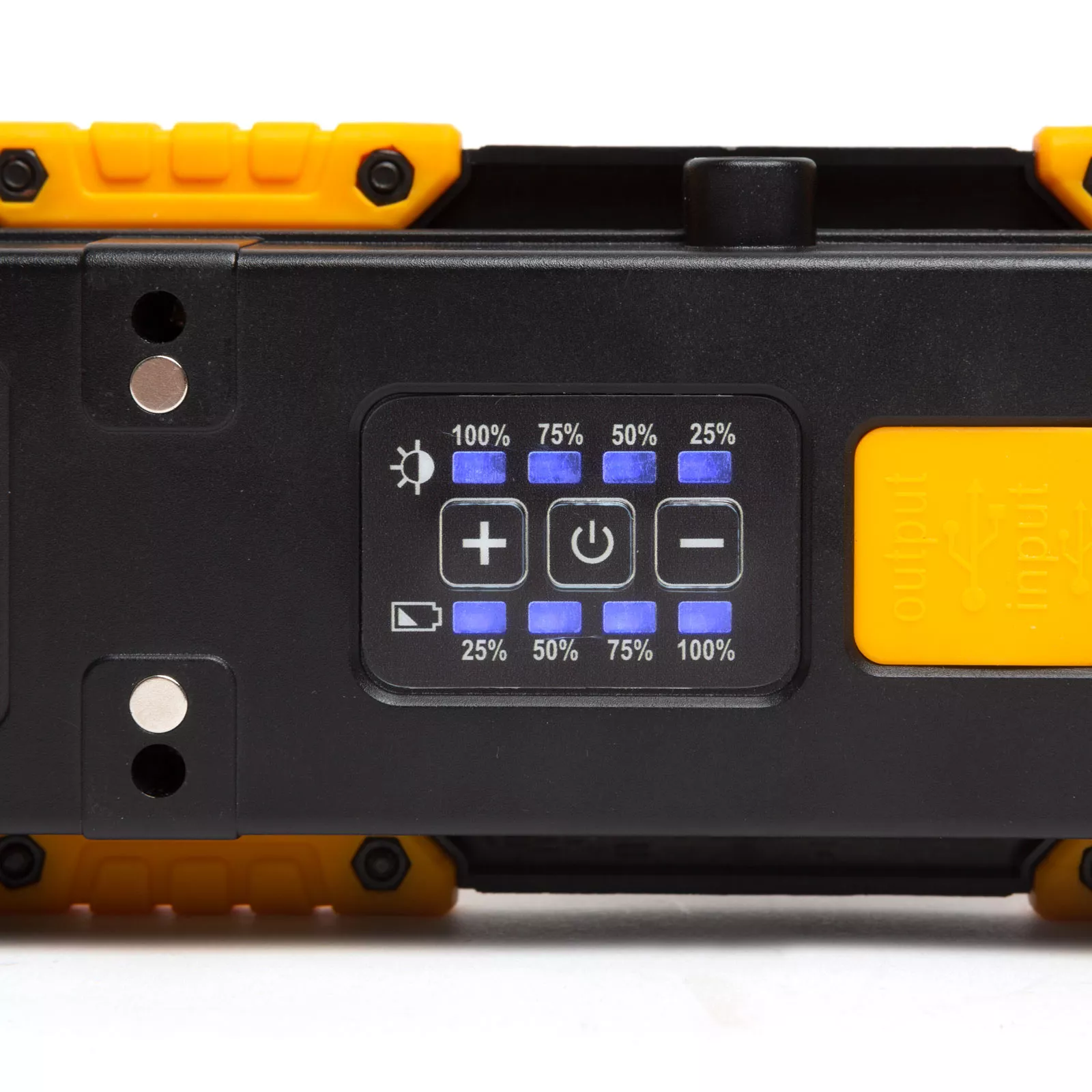 Reflector LED cu acumulator, intensitate și focalizare reglabile, 1200 lumeni Phenom 18649 – IoElectronice.ro [5]