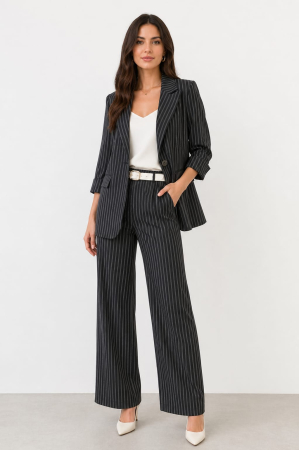 Compleuri - Costum Dama Office cu Dungi Negru - Sacou si Pantaloni Wide-Leg - Isabellia.ro