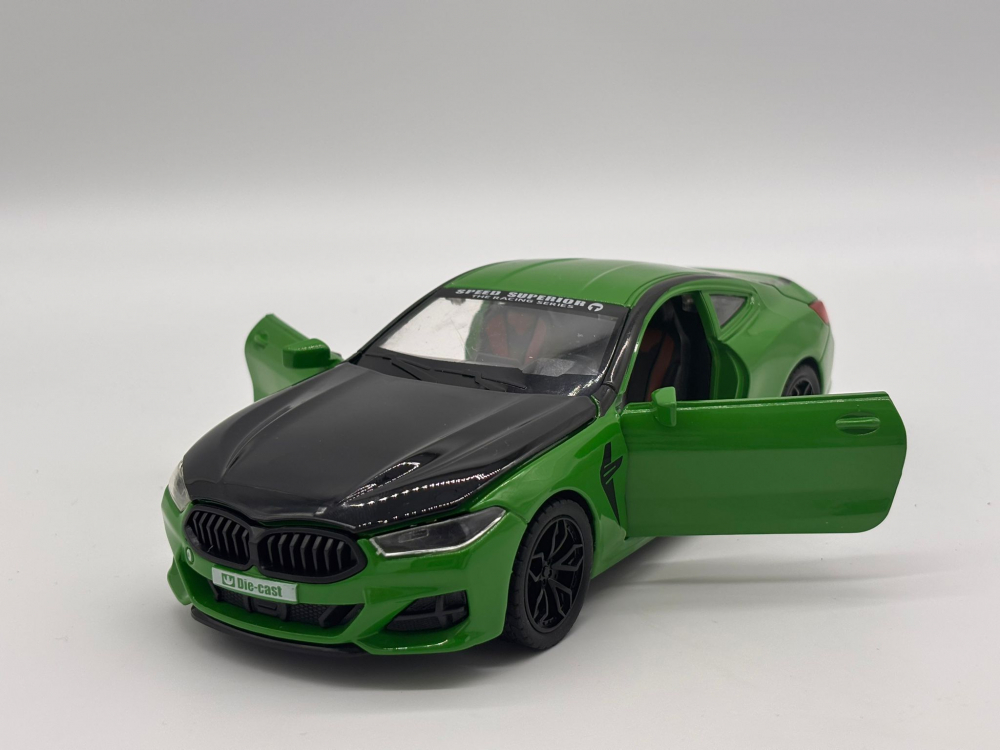 Automacheta BMW M8 Competition – 20 cm, Sunete si Lumini, Elemente Mobile [2]