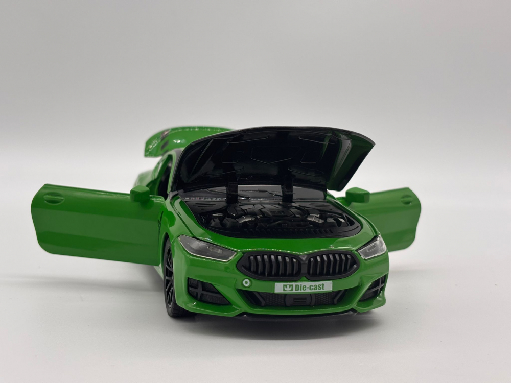 Automacheta BMW M8 Competition – 20 cm, Sunete si Lumini, Elemente Mobile [5]