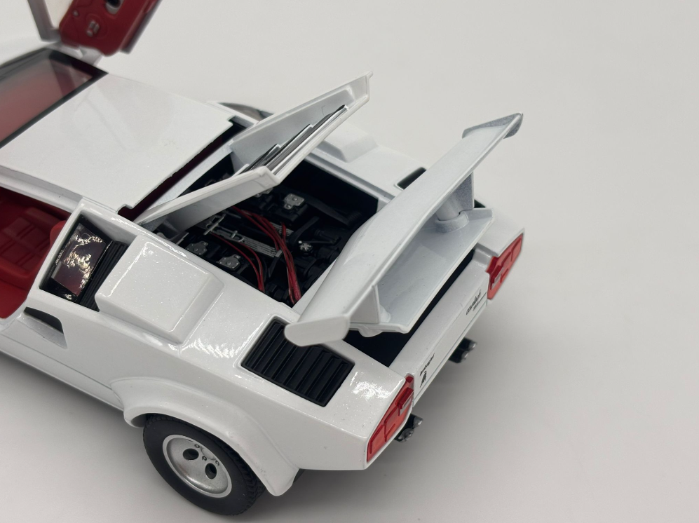 Masina din Metal Lamborghini Countach LP 5000 1:24, 18,5 cm, Se Deschide Complet, Functie Pull Back, Lumini si Sunete, Model Die-Cast de Colectie [3]