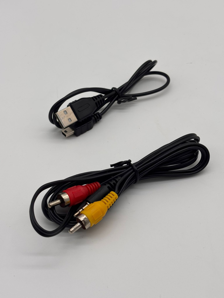 Consolă 2 Jucatori Retro Portabilă cu 500 Jocuri, Joystick pentru 2 Jucători, Conectare TV AV, Baterie Reîncărcabilă, 17.5 cm, Multiplayer [10]