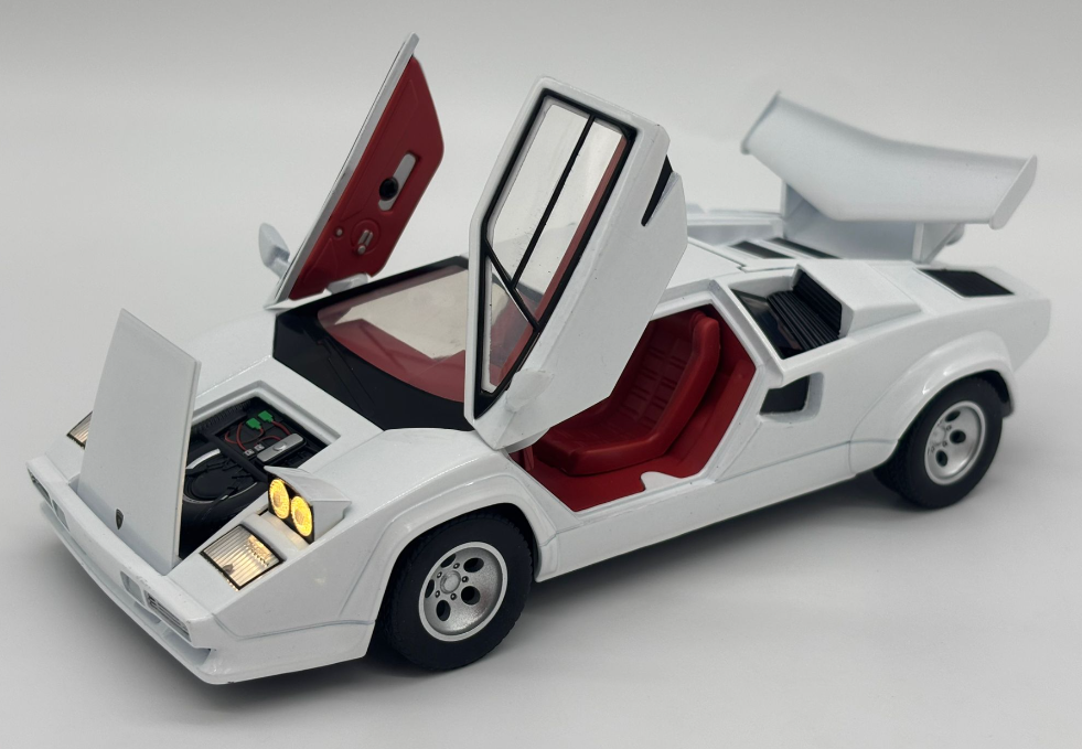 Masina din Metal Lamborghini Countach LP 5000 1:24, 18,5 cm, Se Deschide Complet, Functie Pull Back, Lumini si Sunete, Model Die-Cast de Colectie [5]