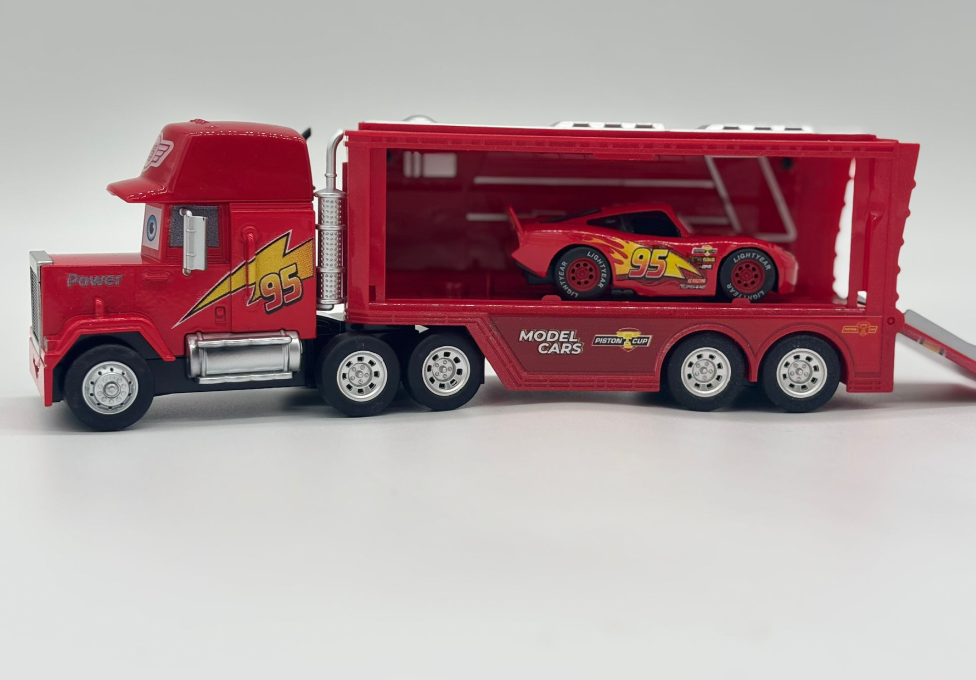 Masinuta Fulger McQueen si Tir Mack Hauler din Cars, Metal, 23 cm, Masinuta 8 cm Pull Back, Portbagaj si Laterale Deschizabile, Functie Lansare Rapida, Camion si Masina din Metal [4]