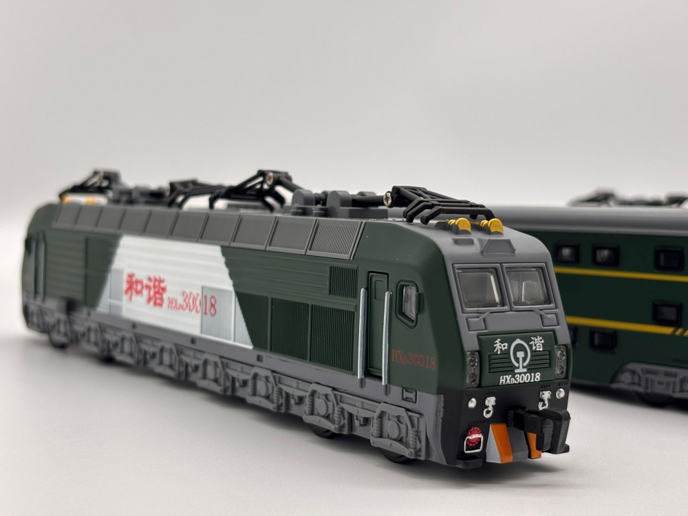 2 Locomotive Electrice cu Vagon din Metal – 70 cm Lungime Totală, Sunete și Lumini, Baterii Incluse [5]