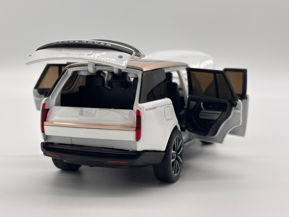 Automachetă Land Rover Range Rover Sport din Metal, 1:32, Funcție Pull-Back, Uși, Capotă și Portbagaj Deschizătoare, Lumină și Sunet, 16.5 cm [19]