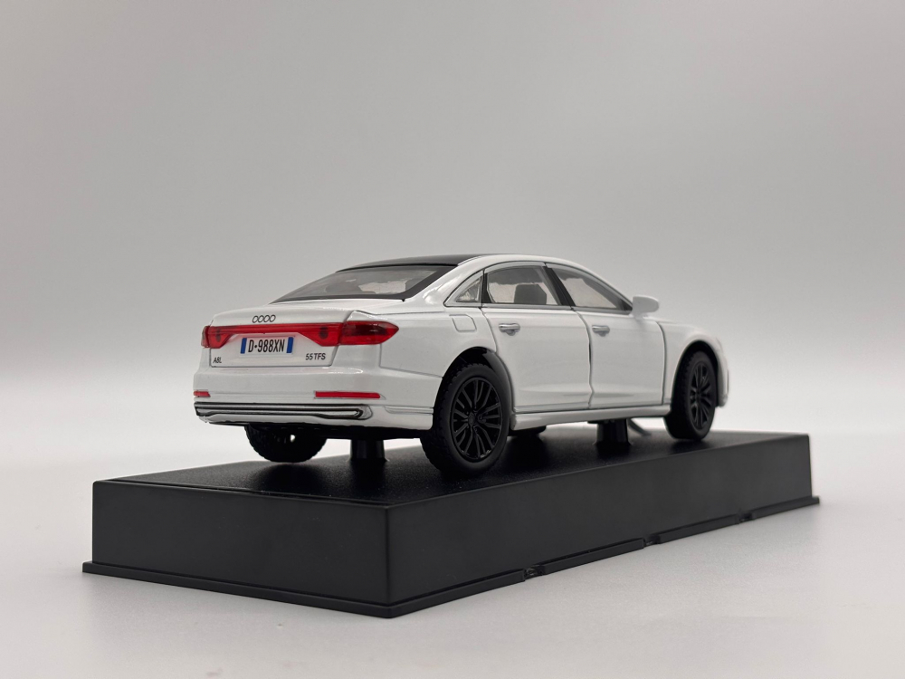 Automacheta Audi A8, din Metal  – 15cm, Sunete și Lumină, Elemente Mobile, Funcție Pull Back, Detalii Realiste [7]