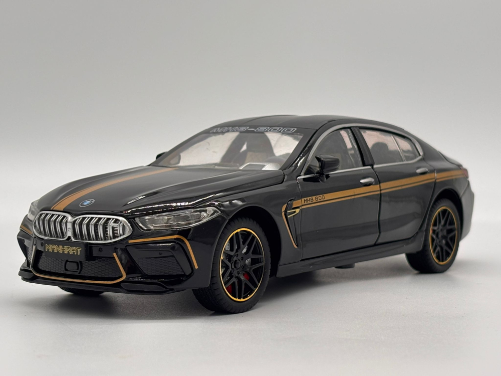 Automachetă BMW M8 Competition Pachet MANHART din Metal, 1:24, Fum pe Bază de Apă, Funcție Pull-Back, Uși, Capotă și Portbagaj Deschizătoare, Lumină și Sunet, 21 cm [11]