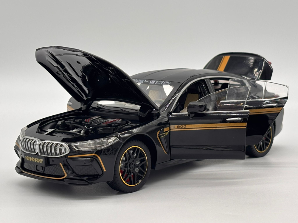 Automachetă BMW M8 Competition Pachet MANHART din Metal, 1:24, Fum pe Bază de Apă, Funcție Pull-Back, Uși, Capotă și Portbagaj Deschizătoare, Lumină și Sunet, 21 cm [13]