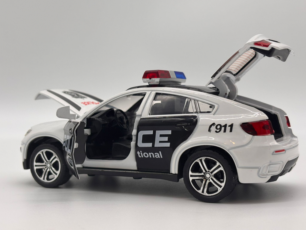 Automacheta BMW X6 de Politie, din Metal - Sunete și Lumină, Elemente Mobile, Detalii Realiste [12]