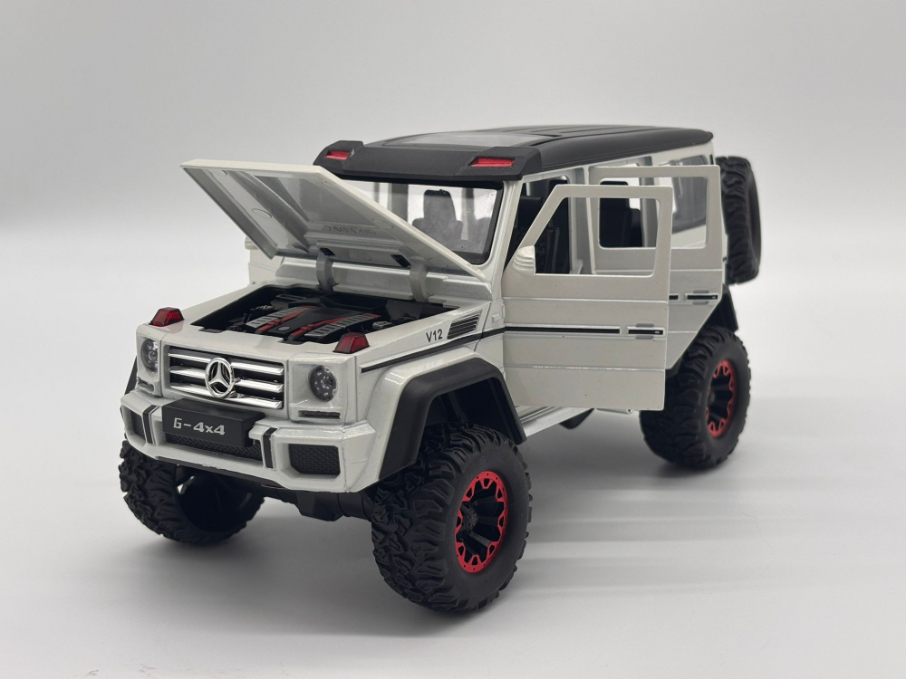 Automacheta Mercedes-Benz G Class V12, din Metal cu Fum pe baza de Apă, Sunete, Elemente Mobile, Lumini și Funcție Pull-Back – 20 cm [9]