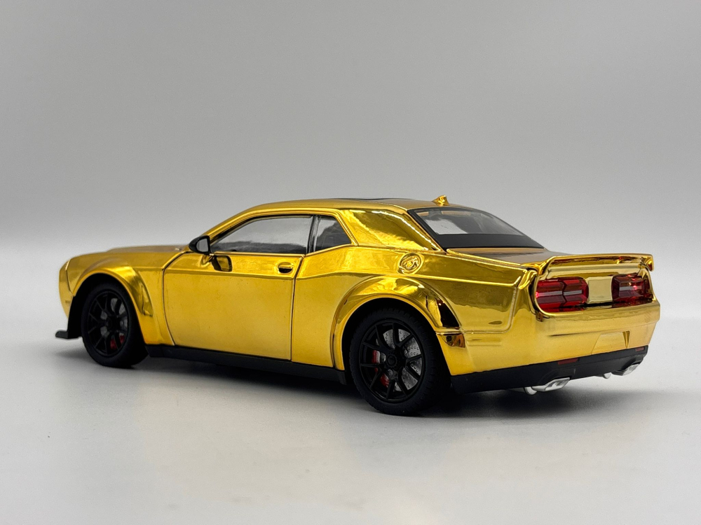 Automachetă Dodge Challenger SRT din Metal, 1:24, Funcție Pull-Back, Uși, Capotă și Portbagaj Deschizătoare, Sunete și Lumini, 20cm [6]