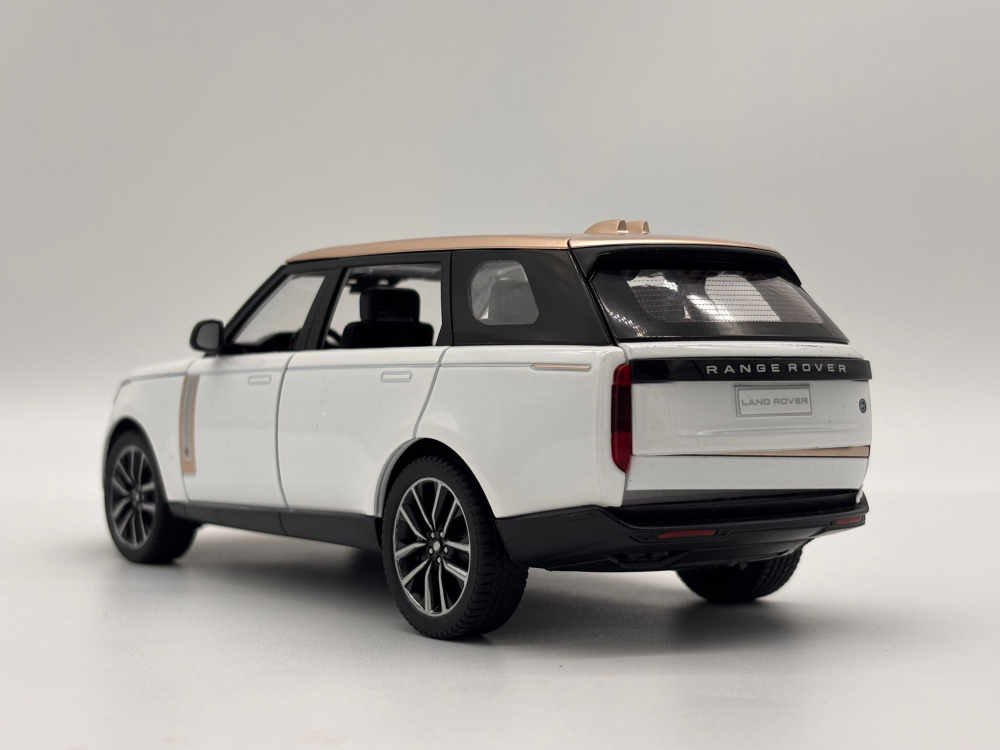 Automachetă Land Rover Range Rover Sport din Metal, 1:24, Funcție Pull-Back, Uși, Capotă și Portbagaj Deschizătoare, Lumină și Sunet, 22cm [12]