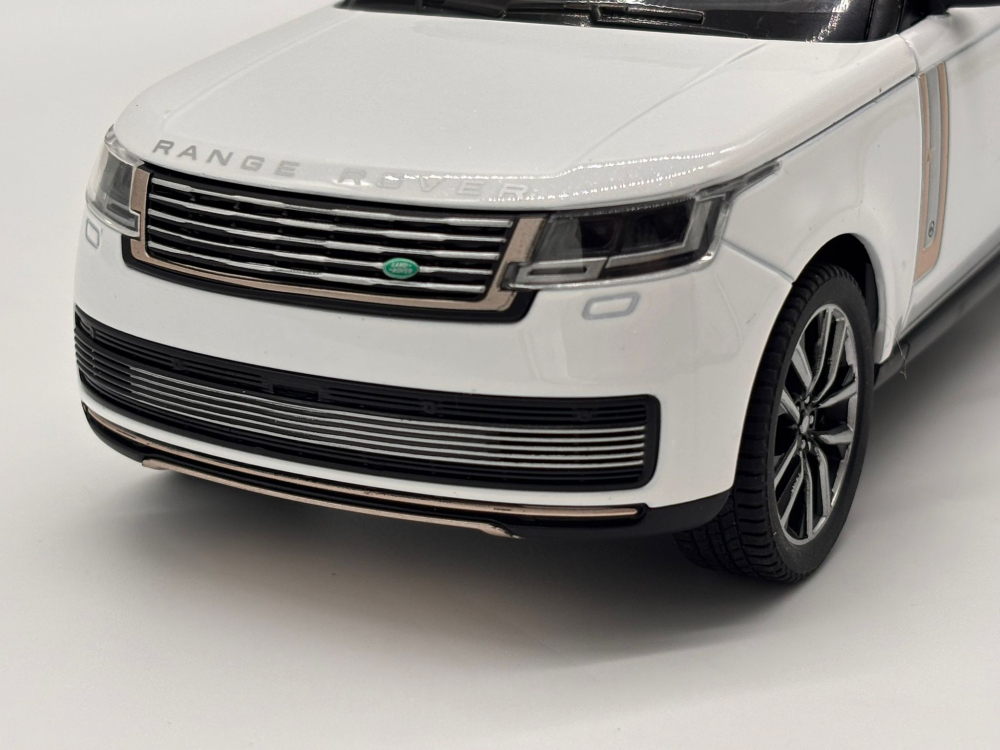 Automachetă Land Rover Range Rover Sport din Metal, 1:24, Funcție Pull-Back, Uși, Capotă și Portbagaj Deschizătoare, Lumină și Sunet, 22cm [9]