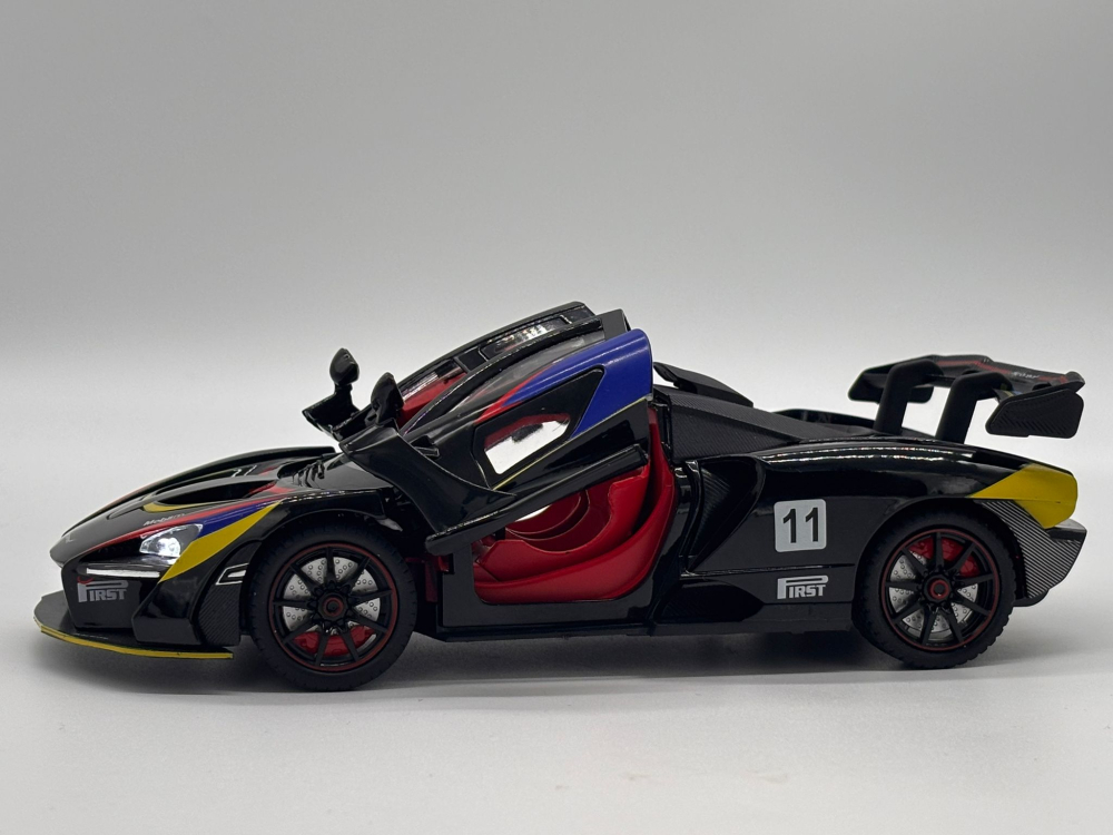 Automachetă McLaren Senna GTR din Metal, 1:24, Funcție Pull-Back, Uși, Capotă și Portbagaj Deschizătoare, Sunete și Lumini, 20 cm [4]