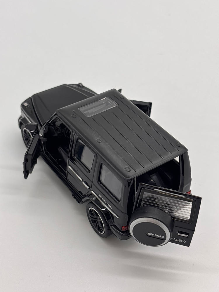 Automachetă Mercedes G-Class din Metal, 1:32, Funcție Pull-Back, Uși și Portbagaj Deschizătoare, Faruri Funcționale, 16 cm [3]