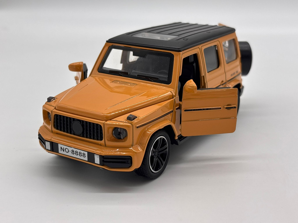 Automachetă Mercedes G-Class din Metal, 1:32, Funcție Pull-Back, Uși și Portbagaj Deschizătoare, Faruri Funcționale, 16 cm [4]
