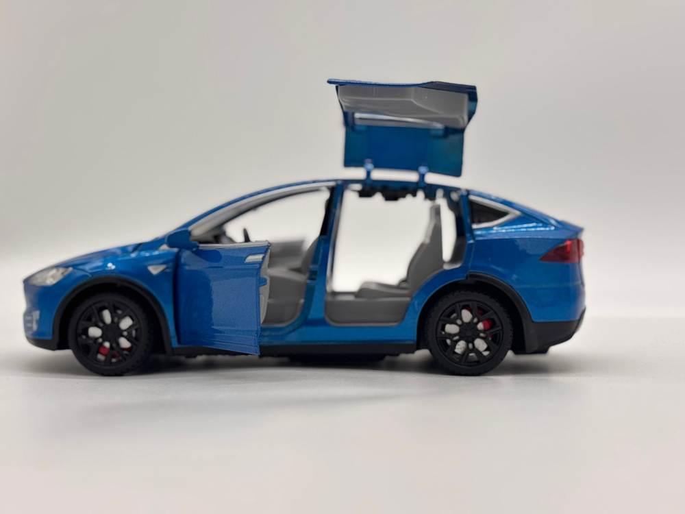 Automachetă Tesla Model X din Metal, cu Telecomandă, Fum pe Bază de Apă, Lumină și Sunet, Acumulator Inclus [11]