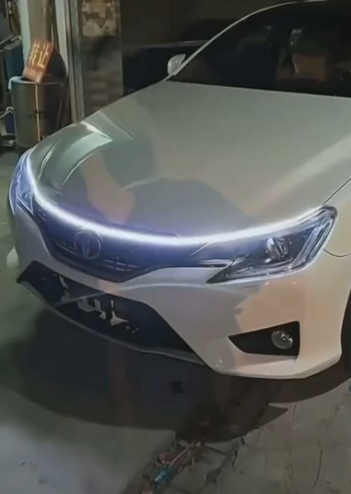 Banda LED Auto pentru Grilă Frontală – 180 cm, Rezistentă la Apă, Alb Rece – Upgrade Vizual pentru Mașina Ta [9]