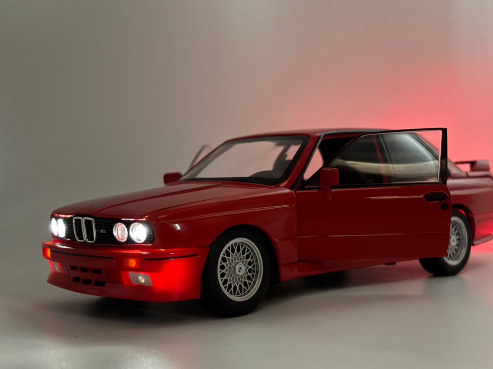 Automacheta BMW M3 E30 "Rechin", din Metal, cu Sunete, Lumini, Elemente Mobile, 20 cm [7]