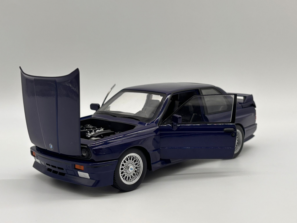 Automacheta BMW M3 E30 "Ursulet", din Metal, cu Sunete, Lumini, Elemente Mobile, 20 cm [10]