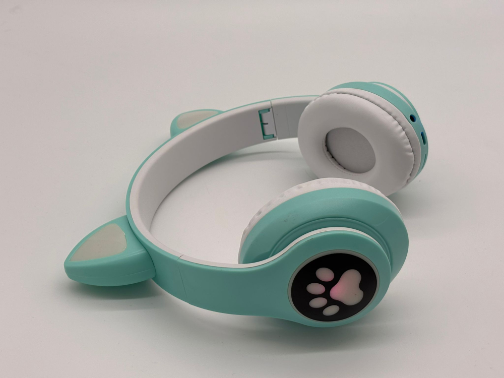 Căști Wireless cu Urechi de Pisică , Lumini LED, Bass Puternic, TF Card, Bluetooth 5.0, Autonomie 7 Ore, STN-28 [7]