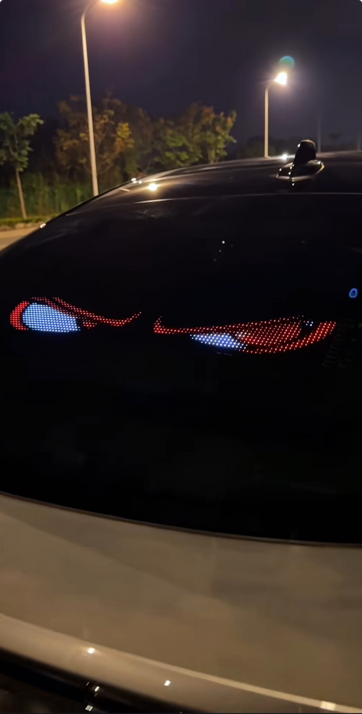 Display LED Animat Auto, Control prin Aplicație LOY SPACE (iOS & Android), Lipire pe Geam, Ochi, Text și Poze Personalizate și Altele [6]