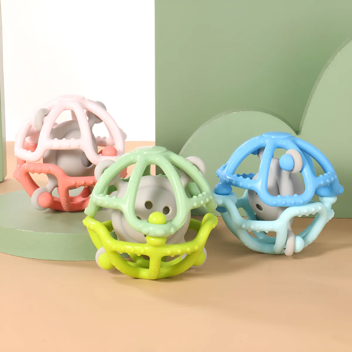 Jucărie Dentitie Bebe, 9 cm, 3 Piese Detasabile, Sigură și Moale pentru Gingii Sensibile [6]