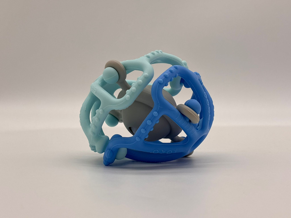 Jucărie Dentitie Bebe, 9 cm, 3 Piese Detasabile, Sigură și Moale pentru Gingii Sensibile [8]