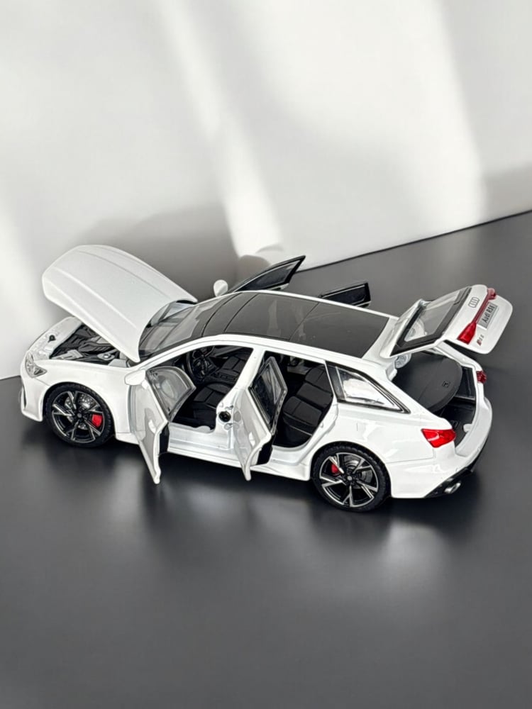 Macheta Audi RS6, Portbagaj Detasabil, Faruri si Stopuri Luminoase, din Metal, cu Lumini si Sunete realistice de Motor si Alarma, Volan Functional, cu Functie Pull-Back, cu Functie de Deschidere a Usi [9]