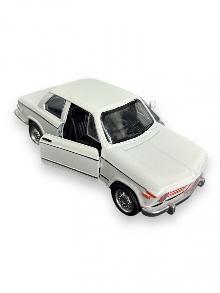 Macheta BMW 2002, din Metal, cu Lumini si Sunete realistice de Motor si Alarma, cu Functie Pull-Back, cu Functie de Deschidere a Usilor - Alb [6]