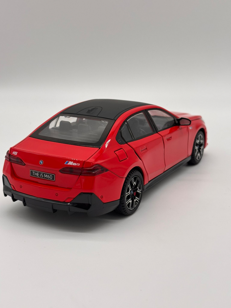Macheta BMW i5 M60 din Metal – 20,5 cm, cu Sunete, Lumini, Funcție Pull-Back și Roți Direcționabile [10]