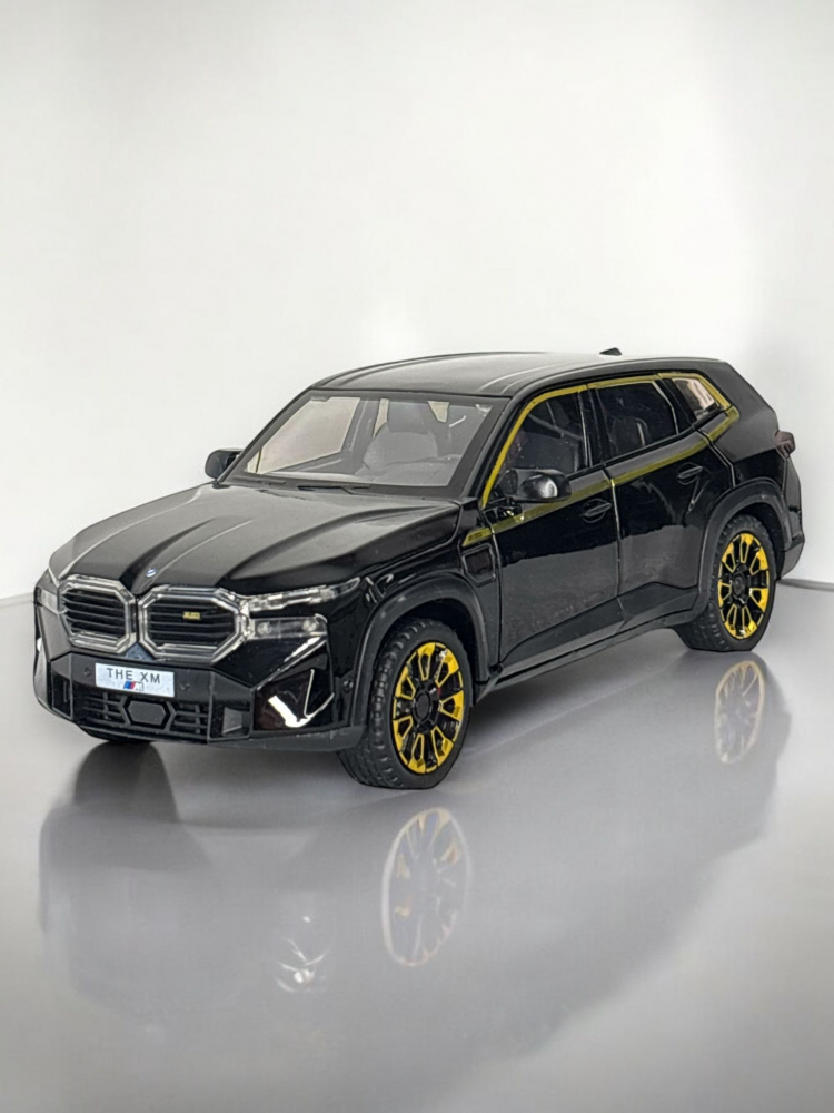 Macheta BMW XM, Fum pe Baza de Apa, Faruri si Stopuri Luminoase, din Metal, cu Lumini si Sunete realistice de Motor si Alarma, Volan Functional, cu Functie Pull-Back, cu Functie de Deschidere a Usilor [2]