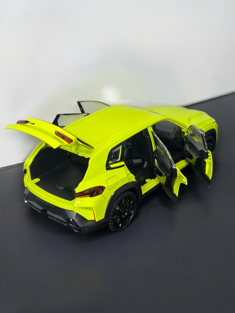 Macheta BMW XM, Fum pe Baza de Apa, Grila, Faruri si Stopuri Luminoase, din Metal, cu Lumini si Sunete realistice de Motor si Alarma, Volan Functional, cu Functie Pull-Back, cu Functie de Deschidere a [12]