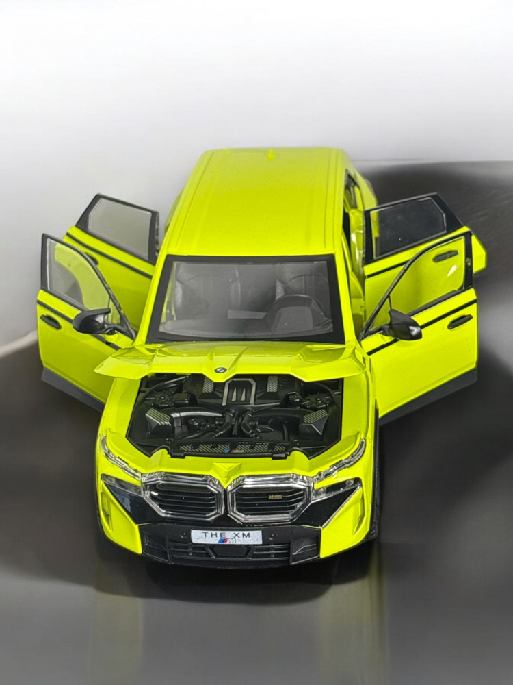 Macheta BMW XM, Fum pe Baza de Apa, Grila, Faruri si Stopuri Luminoase, din Metal, cu Lumini si Sunete realistice de Motor si Alarma, Volan Functional, cu Functie Pull-Back, cu Functie de Deschidere a [16]