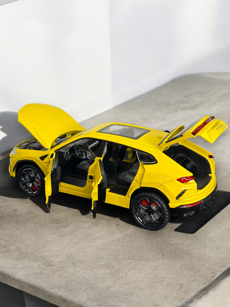 Macheta Lamborghini Urus, Fum pe Baza de Apa, din Metal, cu Lumini si Sunete realistice de Motor si Alarma, cu Functie Pull-Back, cu Functie de Deschidere a Usilor [17]