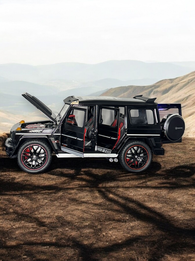 Macheta Mercedes G-Class Brabus, Fum pe Baza de Apa, din Metal, cu Lumini si Sunete realistice de Motor si Alarma, cu Functie Pull-Back, cu Functie de Deschidere a Usilor si de Viraj - Negru [15]