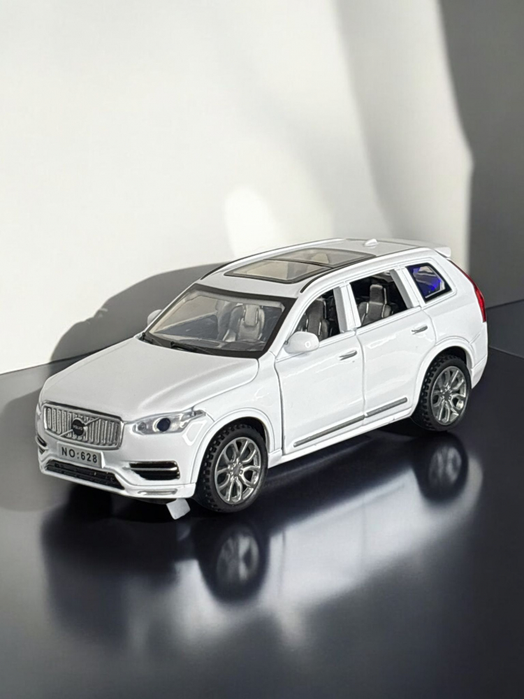 Macheta Volvo XC90, din Metal, cu Lumini si Sunete realistice de Motor si Alarma, cu Functie Pull-Back, cu Functie de Deschidere a Usilor - Alb [8]
