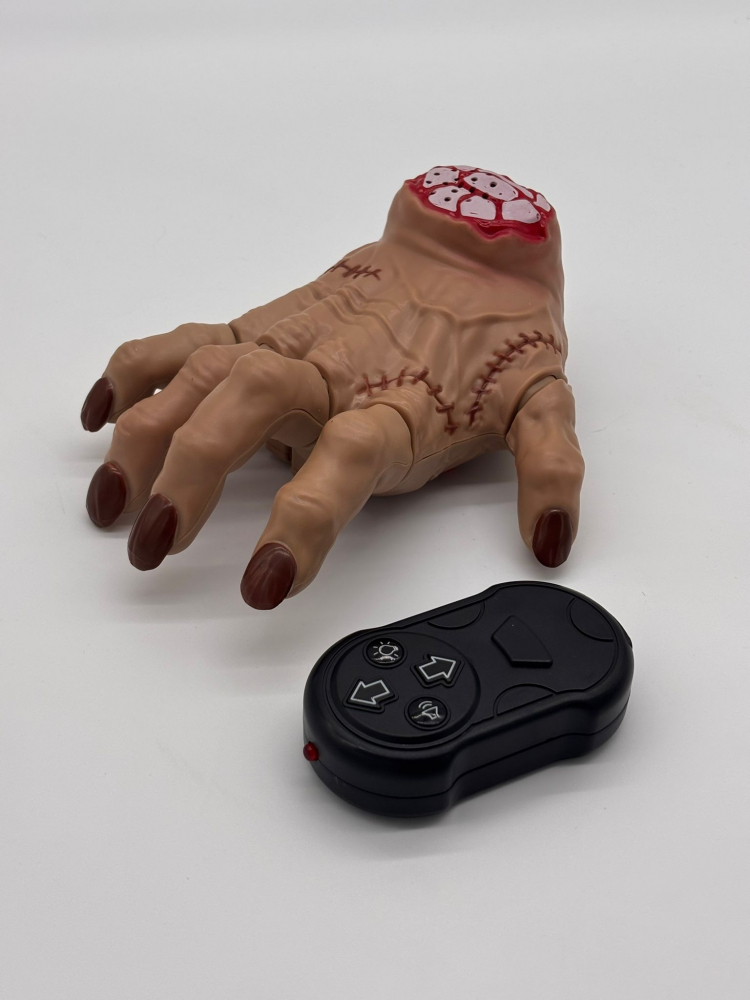 Mână Wednesday Addams cu Telecomandă  –  Se Deplasează cu Control de la Distanță, Sunete, Lumini și Mișcare, 20x13 cm [8]