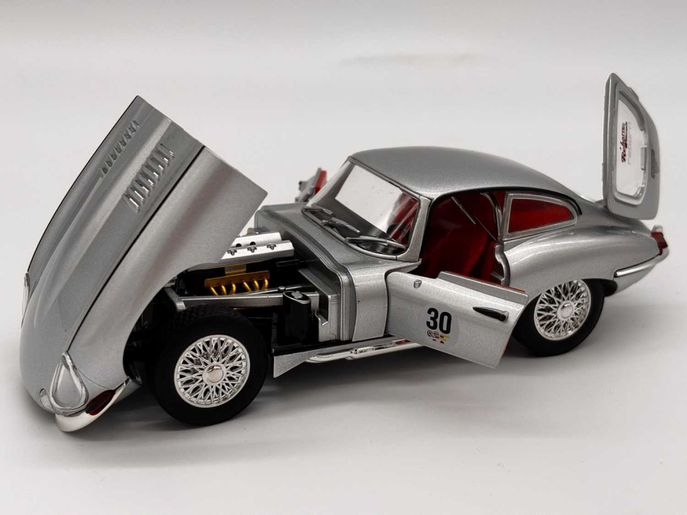 Mașină din Metal Jaguar E-Type Coupe 1:24, 19 cm, Pullback, Lumini și Sunete [6]