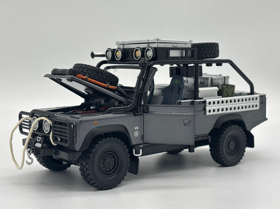 Masina din Metal Land Range Rover Defender 110 Tomb LE Pickup 1:24, 22 cm, Pull Back, Se Deschide Complet, Lumini si Sunete, Accesorii Incluse [11]