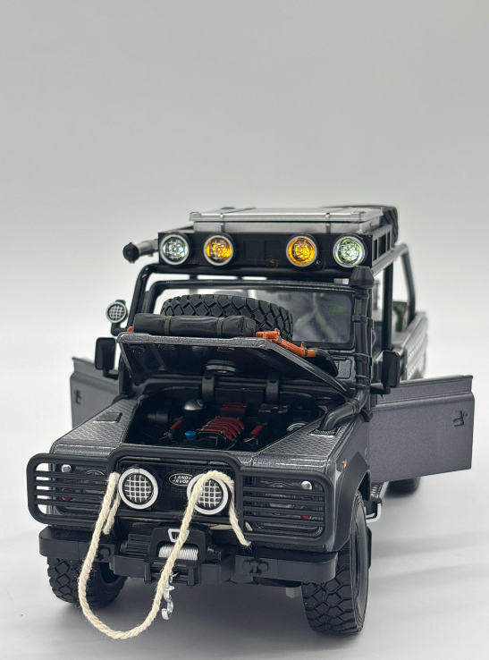 Masina din Metal Land Range Rover Defender 110 Tomb LE Pickup 1:24, 22 cm, Pull Back, Se Deschide Complet, Lumini si Sunete, Accesorii Incluse [12]