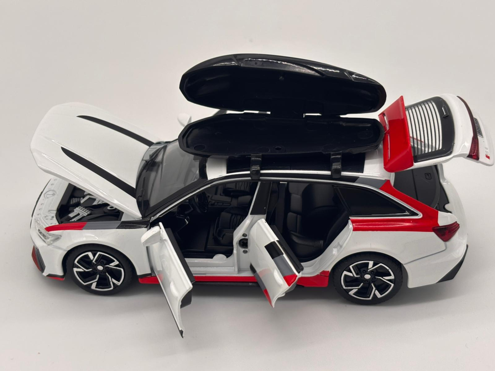 Automachetă Audi RS6 din Metal, 15 cm, Funcție Pull-Back, Uși, Capotă și Portbagaj Deschizătoare, Lumină și Sunet [9]