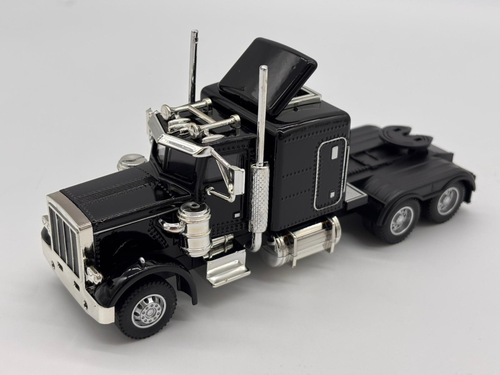 Automachetă TIR American, 16.5 cm, Funcție Pull-Back, Lumină și Sunet Realist de Claxon [5]