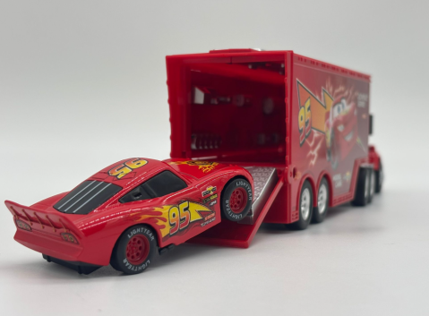 Masinuta Fulger McQueen si Tir Mack Hauler din Cars, Metal, 23 cm, Masinuta 8 cm Pull Back, Portbagaj si Laterale Deschizabile, Functie Lansare Rapida, Camion si Masina din Metal [2]