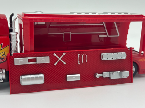 Masinuta Fulger McQueen si Tir Mack Hauler din Cars, Metal, 23 cm, Masinuta 8 cm Pull Back, Portbagaj si Laterale Deschizabile, Functie Lansare Rapida, Camion si Masina din Metal [6]