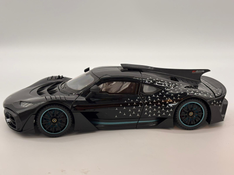 Automacheta Mercedes-Benz AMG One din Metal, 25 cm Usi si Elemente Mobile,Faruri, Stopuri si Bord Interior Luminate, Sunete Realiste, 25 cm, Volan Functional [7]