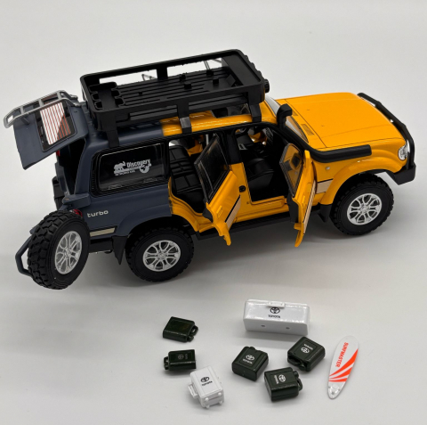 Macheta Toyota Land Cruiser, din Metal, cu Sunete, Lumini, Functie Pull-Back, Accesorii, Usi, Capota si Portbagaj Deschizatoare [8]