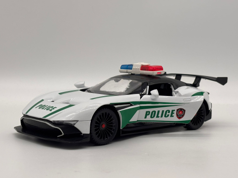 Automachetă Aston Martin Valkyrie Poliție, din Metal, 1:24, 20 cm, Funcție Pull-Back, Elemente Mobile, Sunete și Lumini [1]